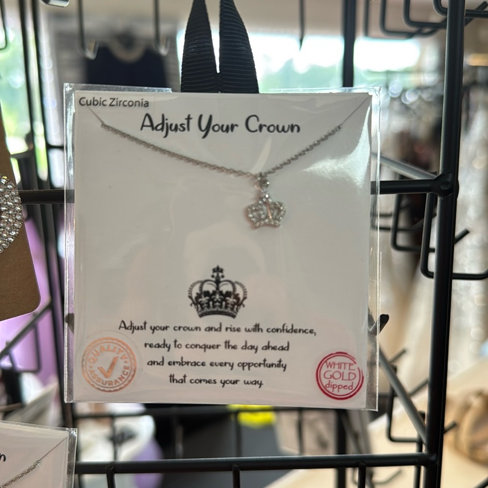 Queen Necklace